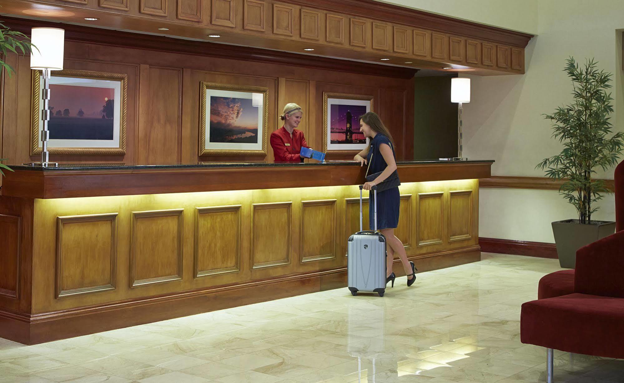 Hotel Columbus Airport Marriott Extérieur photo